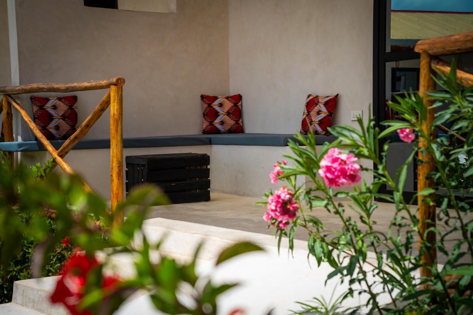 Hotel Blooming Zanzibar à Jambiani  Extérieur photo